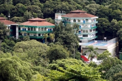76230155_ri_rio_de_janeiro_16-04-2018_para_arquivo_predio_da_escola_americana_na_estrada_da_gavea
