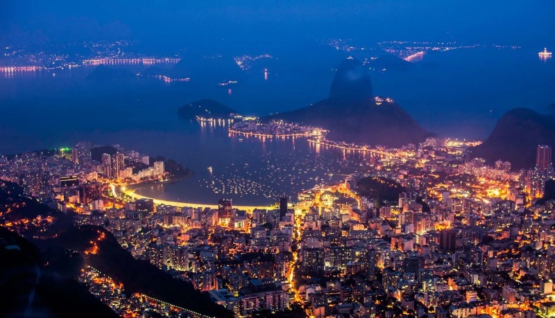 1_Night-view-Rio-de-Janeiro