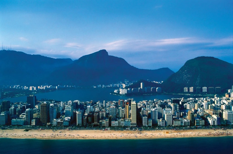 1_district-Braz-Ipanema-Rio-de-Janeiro-foreground